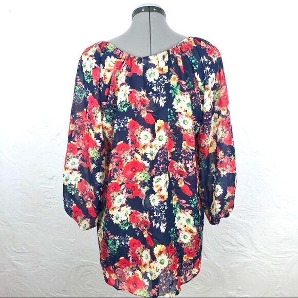 CB Established 1962 Navy Floral Semi Sheer blouse - Picture 5 of 10